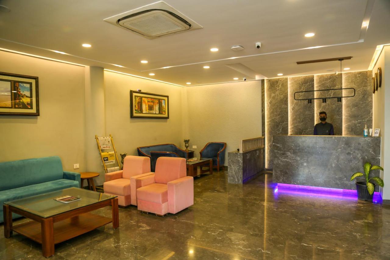 Four Leaf Hotel - Sapphire Blue, Varanasi Exterior photo